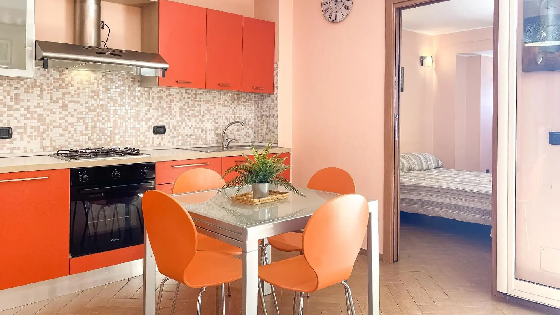 Maremare Apartments 지아르디니낙소스