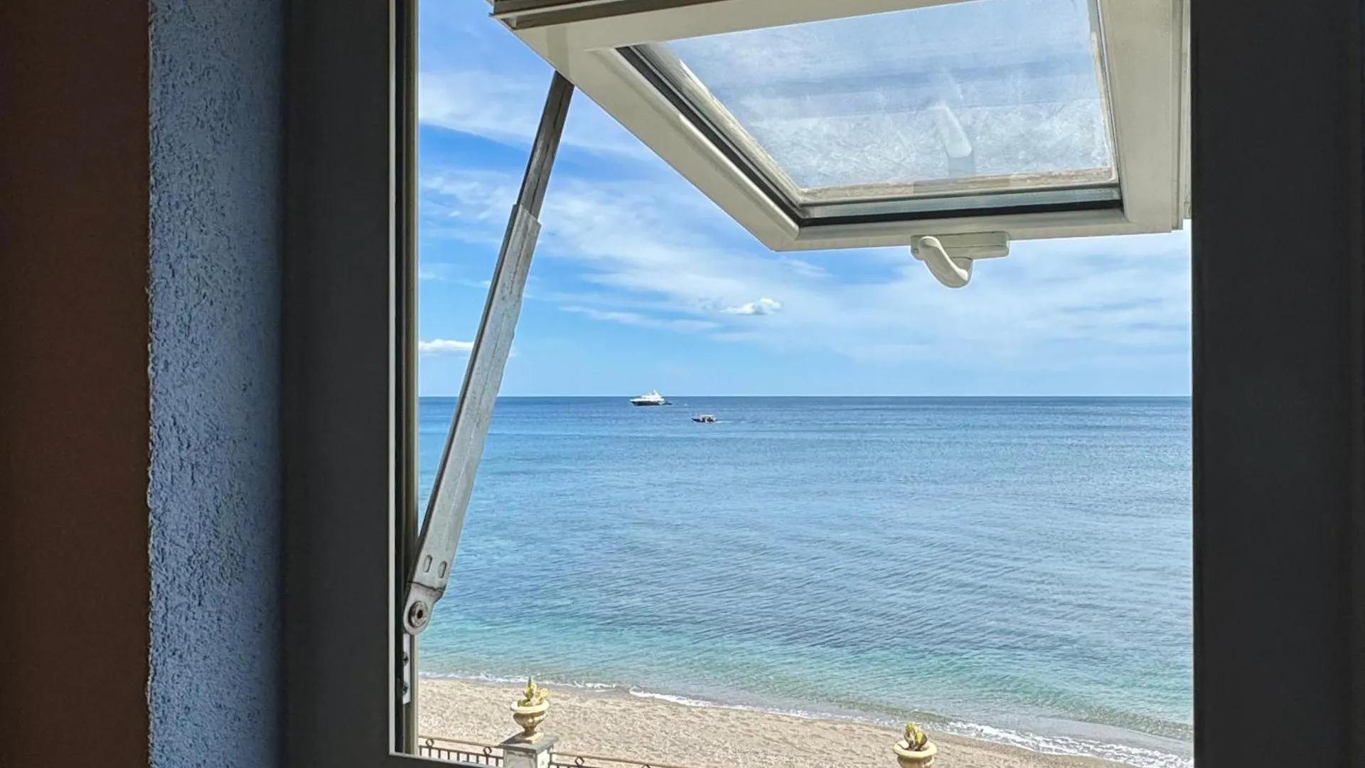Maremare Apartments Giardini Naxos Italy